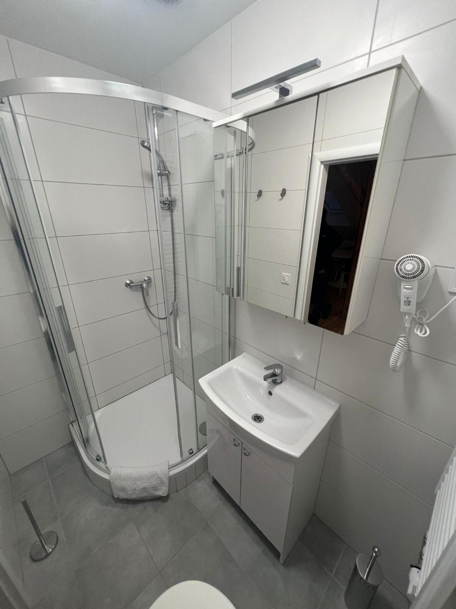Zizkov Tower Apart-hotel